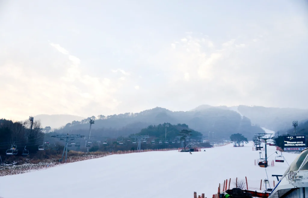 무주 덕유산 스키장 리프트